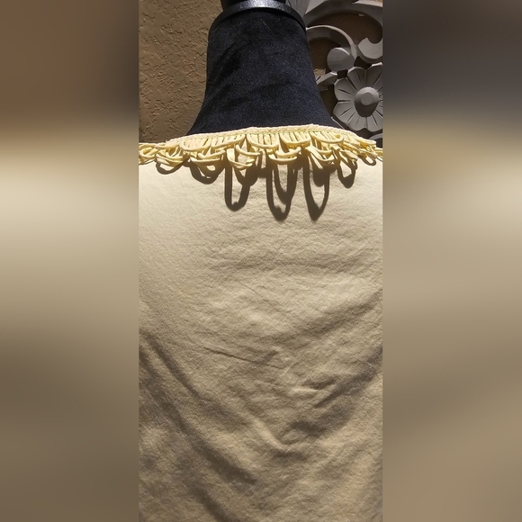 Talbots Unique Size 16 Yellow Sleeveless Ruffle Top - Picture 3 of 9